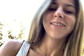 blondy_sexx naked stripping on cam for live sex video chat