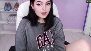 MollyFox nude on webcam in her Live Sex Chat Room