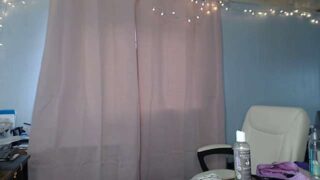 AKGINGERSNAPS naked stripping on cam for live sex video chat