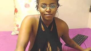 AliciaRyderXX naked stripping on cam for live sex video chat