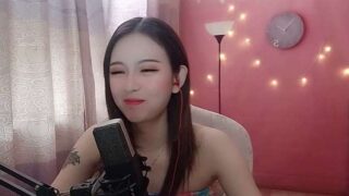 AuroraQinBb naked stripping on cam for live sex video chat