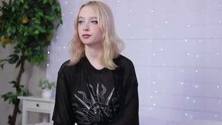 BunnyBonnie_ naked stripping on cam for live sex video chat