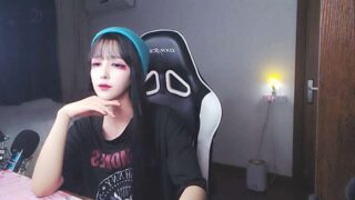 candy_cola naked stripping on cam for live sex video chat
