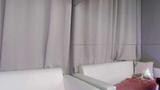 Creamy_Bunny naked stripping on cam for live sex video chat
