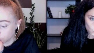 curlyafina nude on webcam in her Live Sex Chat Room