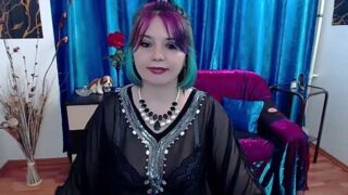 DilaDreams naked stripping on cam for live sex video chat
