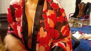 evva_mature naked stripping on cam for live sex video chat