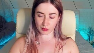hellensnow nude on webcam in her Live Sex Chat Room