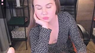 Iranys nude on webcam in her Live Sex Chat Room