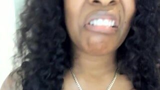 Jamtreat TV nude on webcam in her Live Sex Chat Room