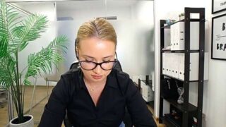 Kinky_Office naked stripping on cam for live sex video chat