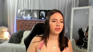 Laura nude on webcam in her Live Sex Chat Room