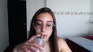 LINDAH nude on webcam in her Live Sex Chat Room
