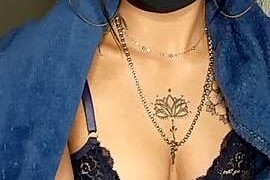 LuaCelene naked stripping on cam for live sex video chat