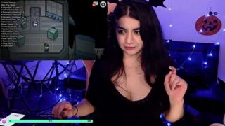 maud_Lin naked stripping on cam for live sex video chat