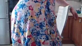 Mona_Lisa_ naked stripping on cam for live sex video chat