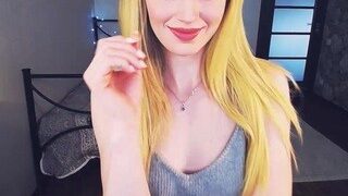 pr-of-sex nude on webcam in her Live Sex Chat Room
