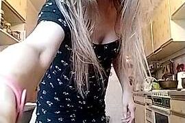 Suzanne_me naked stripping on cam for live sex video chat