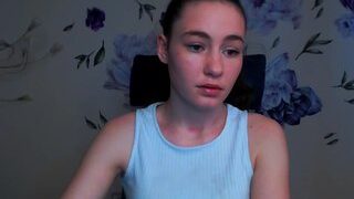 yoursunshine nude on webcam in her Live Sex Chat Room