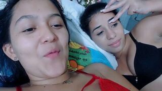 ZoeeLunaa naked stripping on cam for live sex video chat