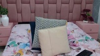 caitlin-moon nude on webcam in her Live Sex Chat Room