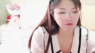 cola-Baby naked stripping on cam for live sex video chat