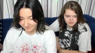 JennyandPat nude on webcam in her Live Sex Chat Room