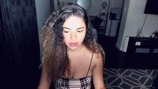 MelSaunders naked stripping on cam for live sex video chat