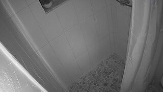 Shower with Reagan Lush nude on webcam in her Live Sex Chat Room