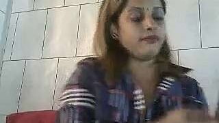 AdorableAishaa naked stripping on cam for live sex video chat