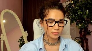Alex-Amber nude on webcam in her Live Sex Chat Room