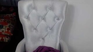 Carolinah2018 naked stripping on cam for live sex video chat
