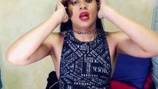 NikolSexyGirl nude on webcam in her Live Sex Chat Room