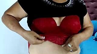 shadiraatxox naked stripping on cam for live sex video chat