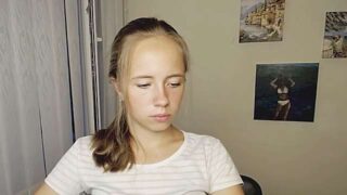 Ebru_Shine naked stripping on cam for live sex video chat