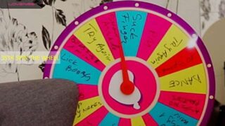 FlavorDiana naked stripping on cam for live sex video chat