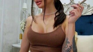 Naomi nude on webcam in her Live Sex Chat Room