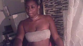 SoSeductive24 naked stripping on cam for live sex video chat