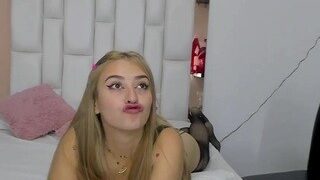 zoe-will nude on webcam in her Live Sex Chat Room