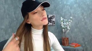 AnikaBlare naked stripping on cam for live sex video chat
