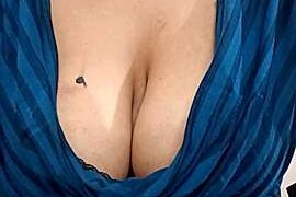 Annu_Saini07 naked stripping on cam for live sex video chat