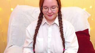 Debora_Green_ naked stripping on cam for live sex video chat