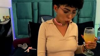 deisy-blue nude on webcam in her Live Sex Chat Room