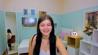 GloriaFirsy naked stripping on cam for live sex video chat