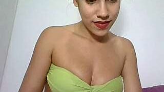 honeystar6 naked stripping on cam for live sex video chat