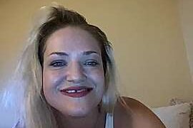 kayla224u naked stripping on cam for live sex video chat
