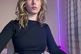 Layla_Wilson naked stripping on cam for live sex video chat
