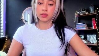 Leyla Grey nude on webcam in her Live Sex Chat Room