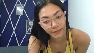 liz_seth naked stripping on cam for live sex video chat