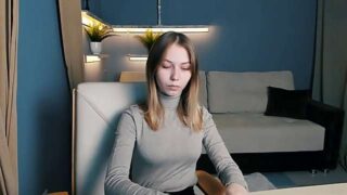 M00n__light naked stripping on cam for live sex video chat